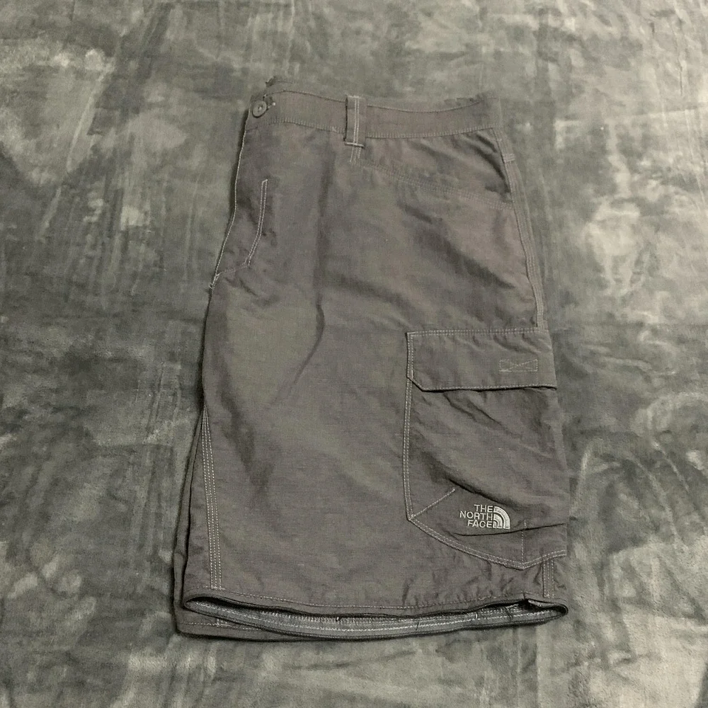 North Face Cargo Shorts Mens 40 Gray Nylon Cotton Outdoor‎ Hiking Zip Off Flaw